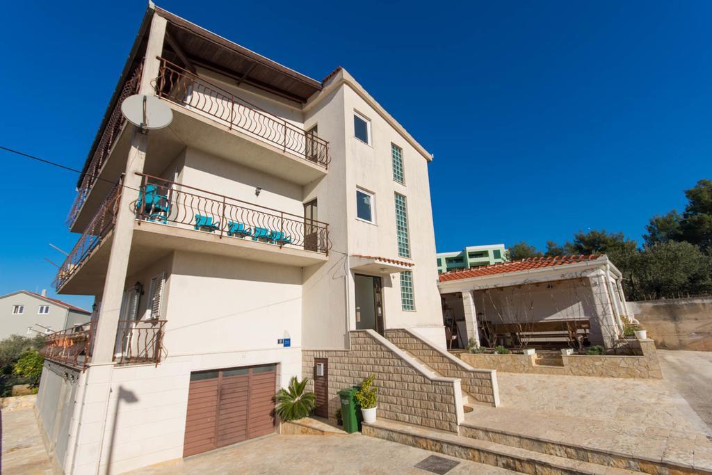 Apartmani Gaube Trogir Exterior foto